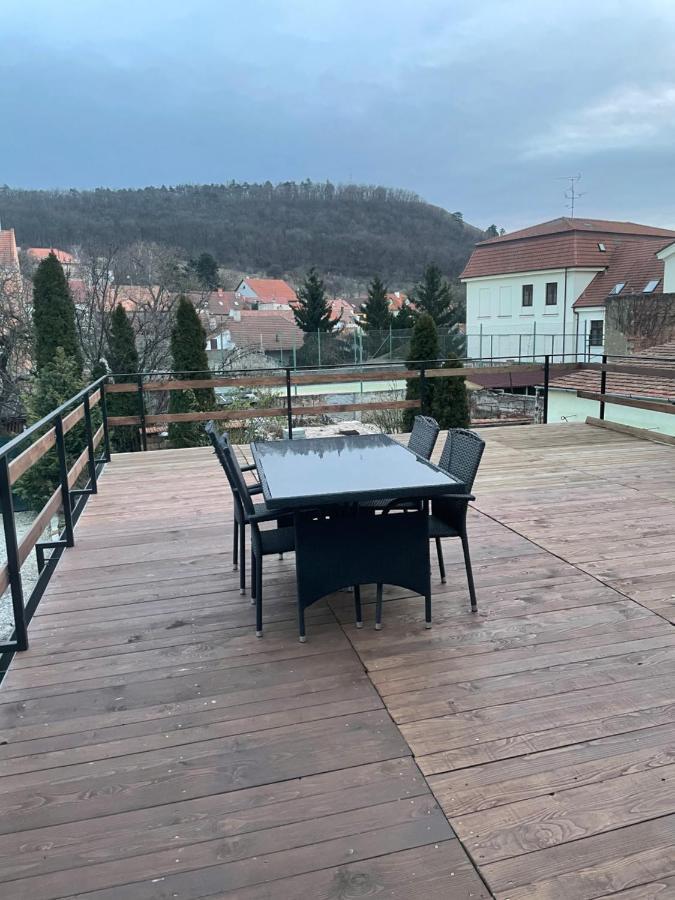 Mikulov Inn - Apartments Slunce Eksteriør bilde