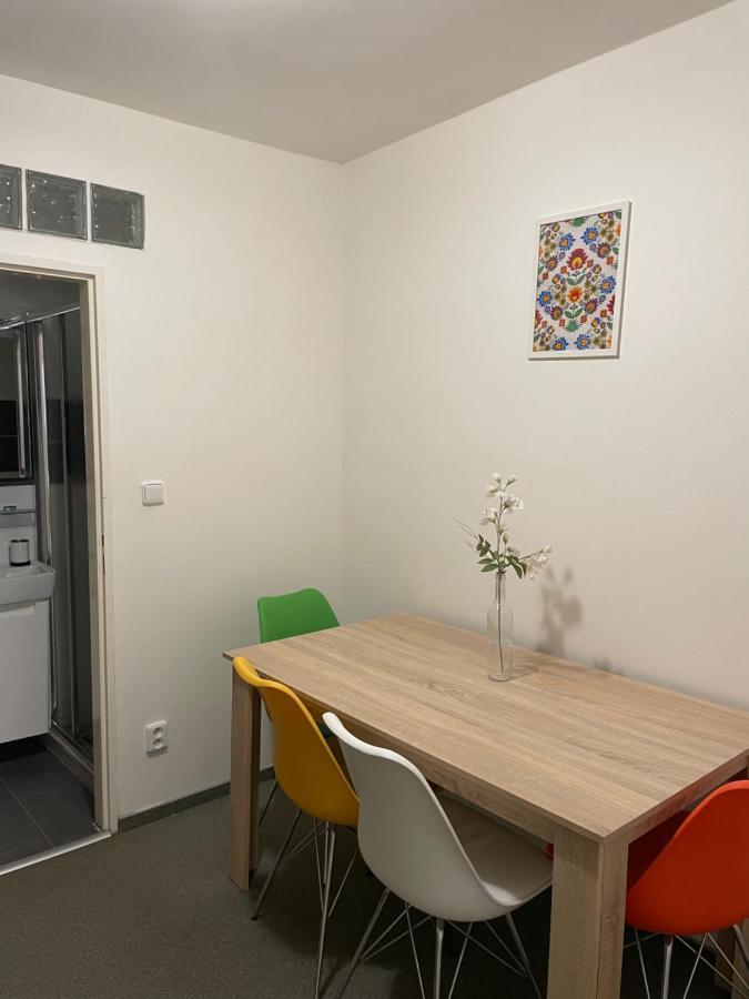 Mikulov Inn - Apartments Slunce Eksteriør bilde