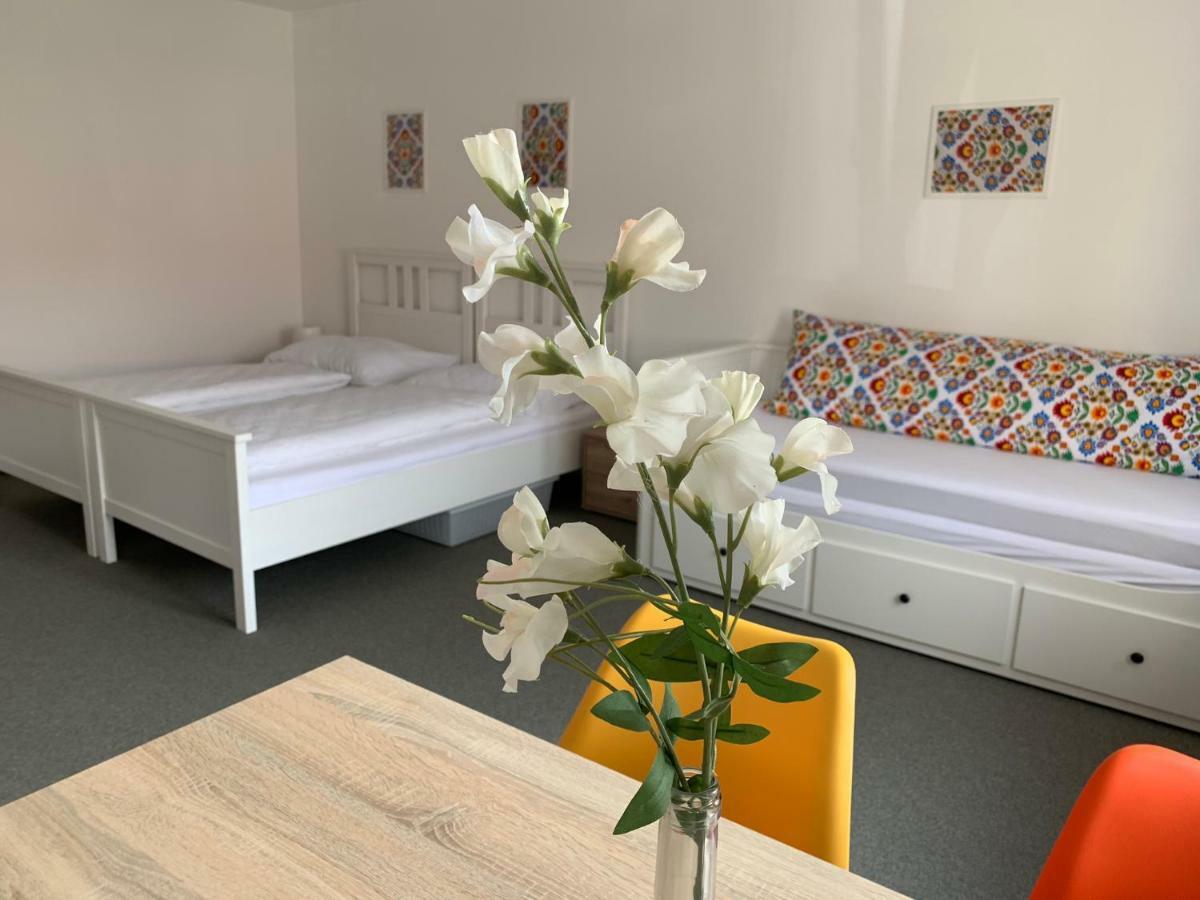 Mikulov Inn - Apartments Slunce Eksteriør bilde
