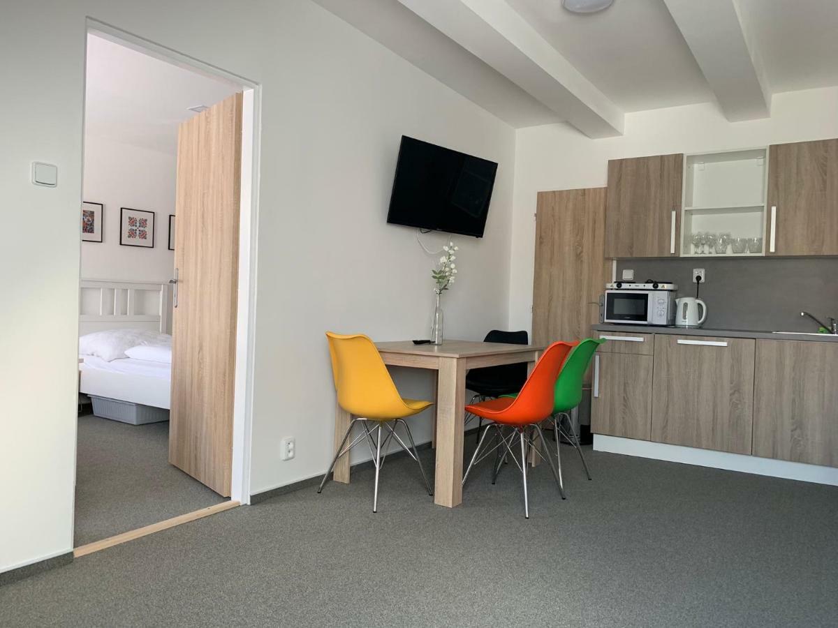 Mikulov Inn - Apartments Slunce Eksteriør bilde
